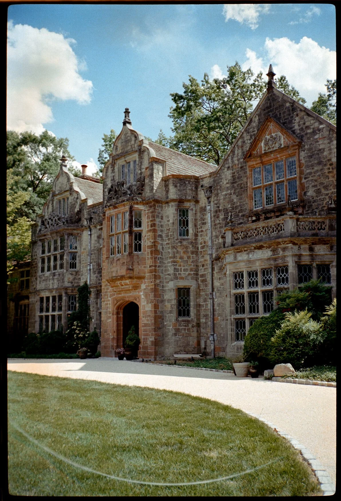 farrah-b-fox-virginia-wedding photographer-film-hybrid-grace-tyler1.jpg