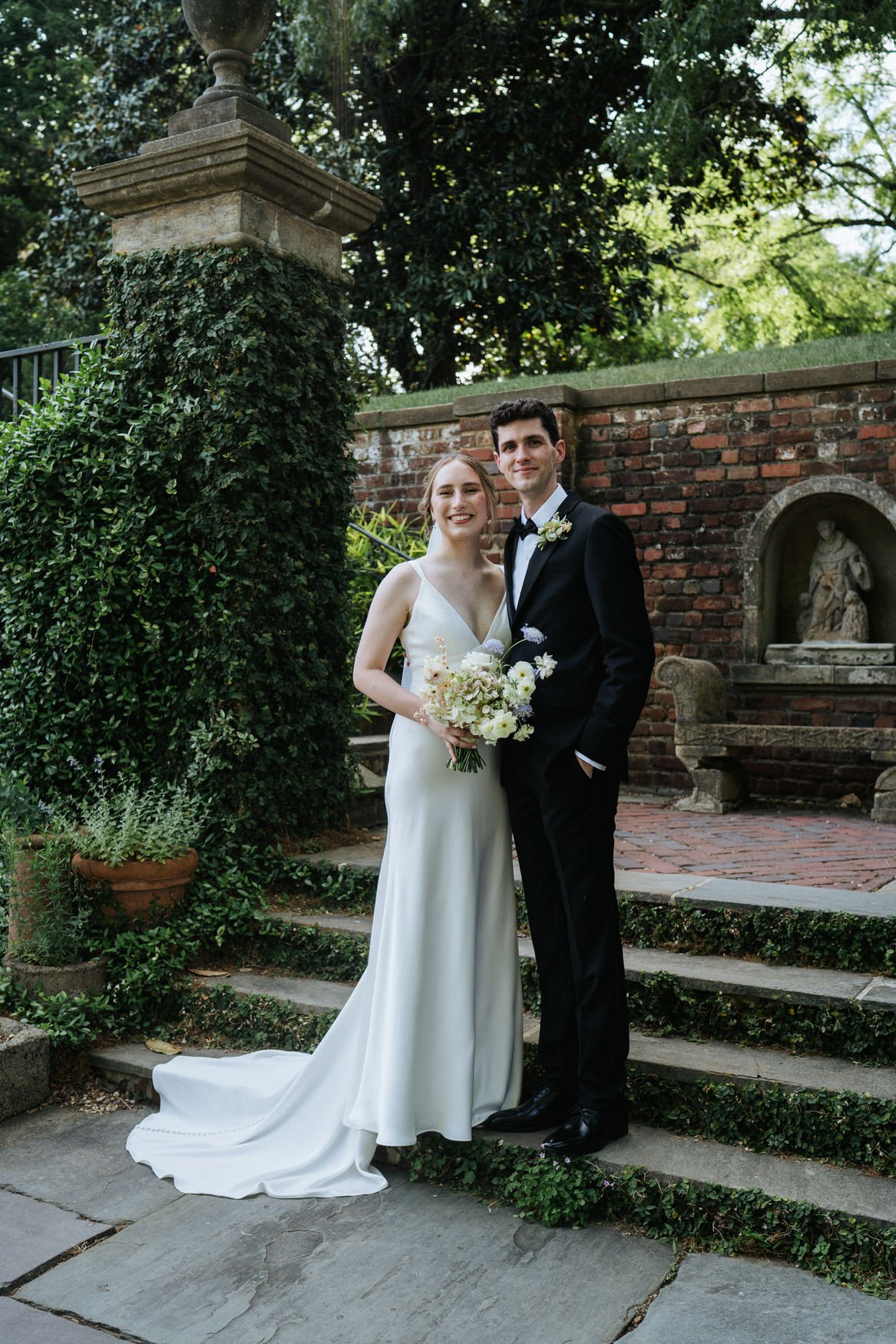 farrah-b-fox-virginia-wedding photographer-film-hybrid-grace-tyler104.jpg