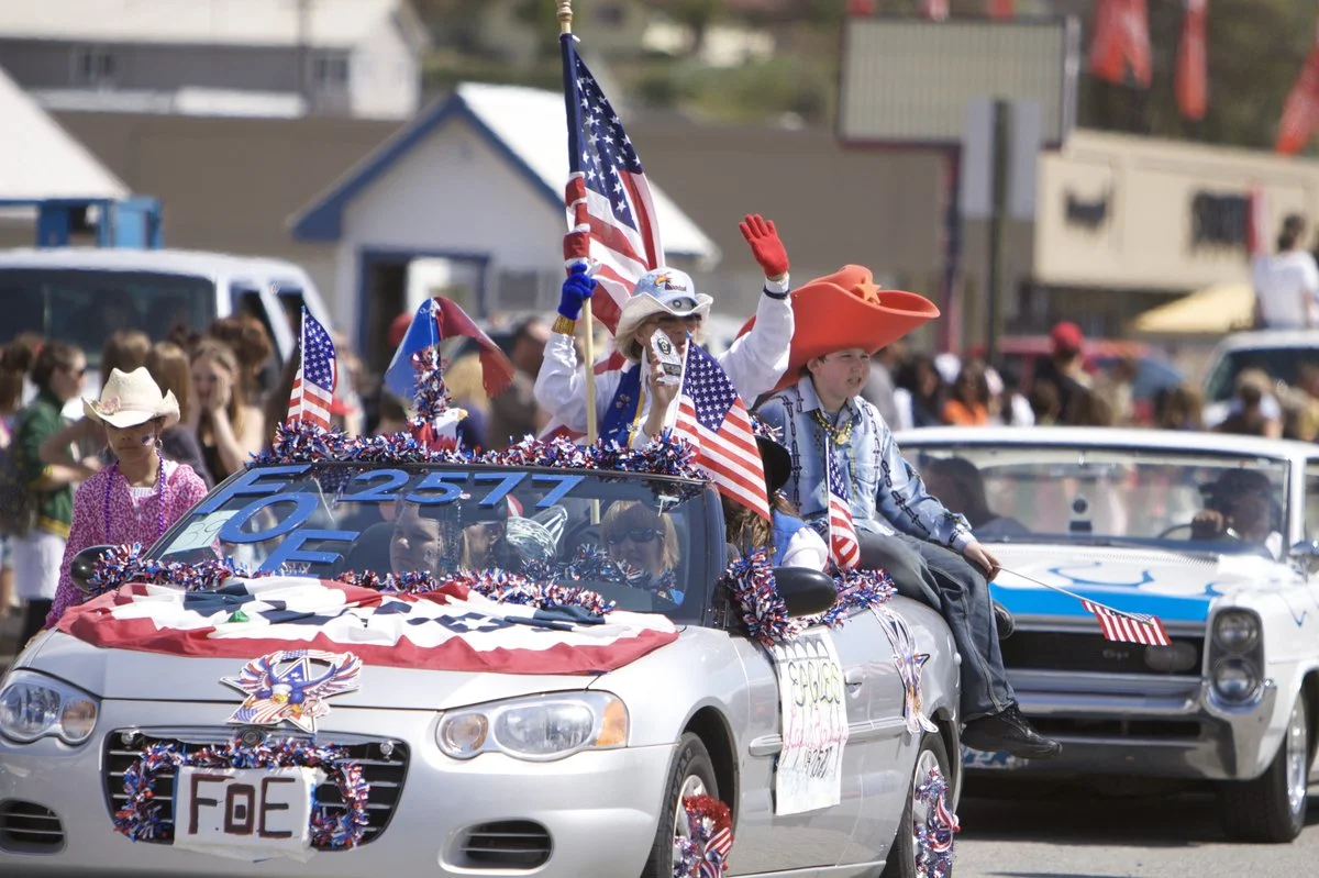 festivalseagles in paradeIMG_4116.jpg