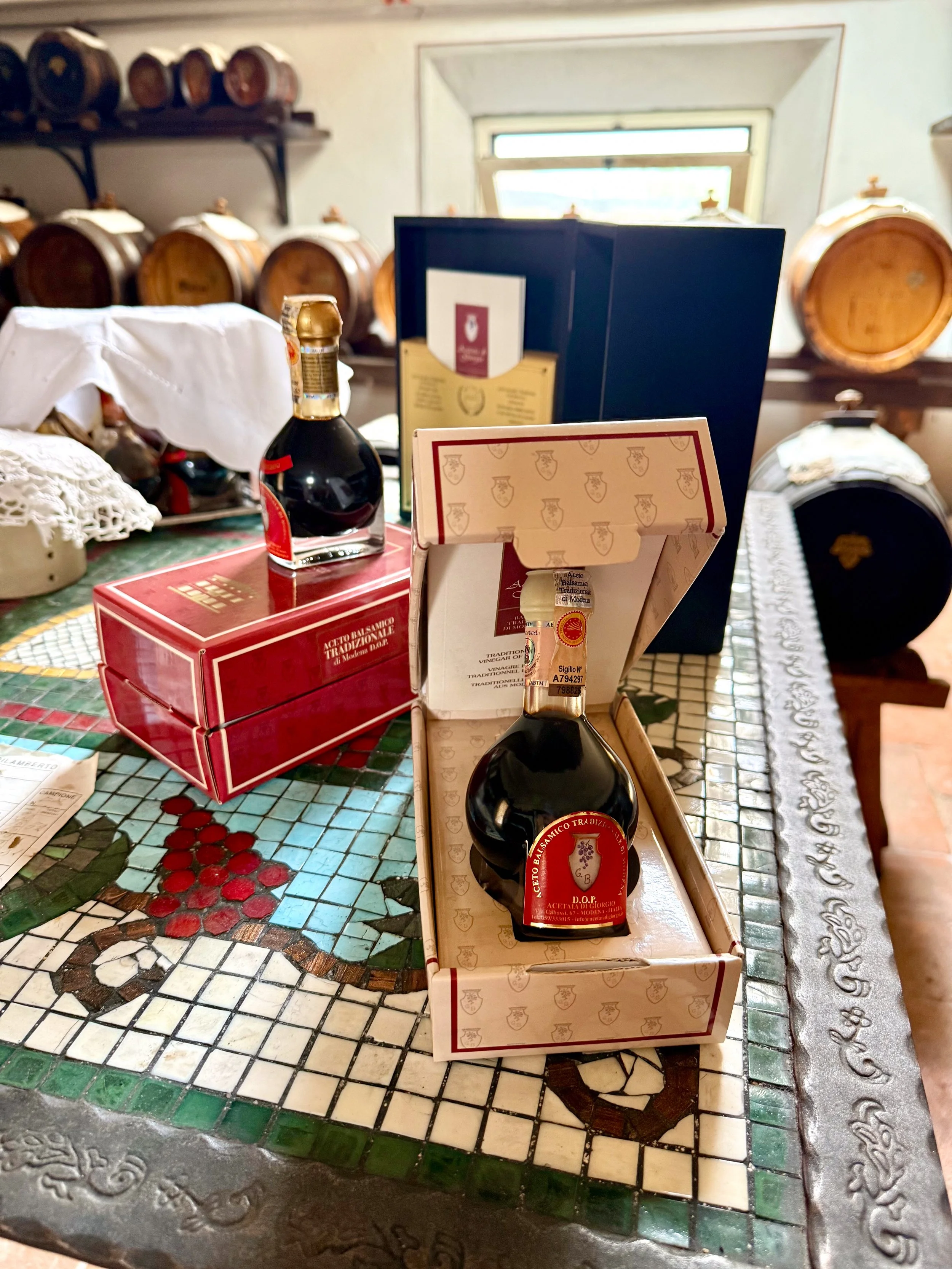 acetaia di giorgio aceto balsamico di modena dop fatto a mano travel