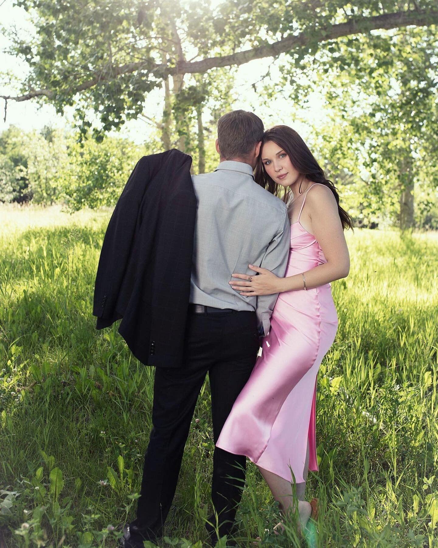 Some images from my last shoot.  Gorgeous couple celebrating their engagement and the soon-to-be new addition to the family:)