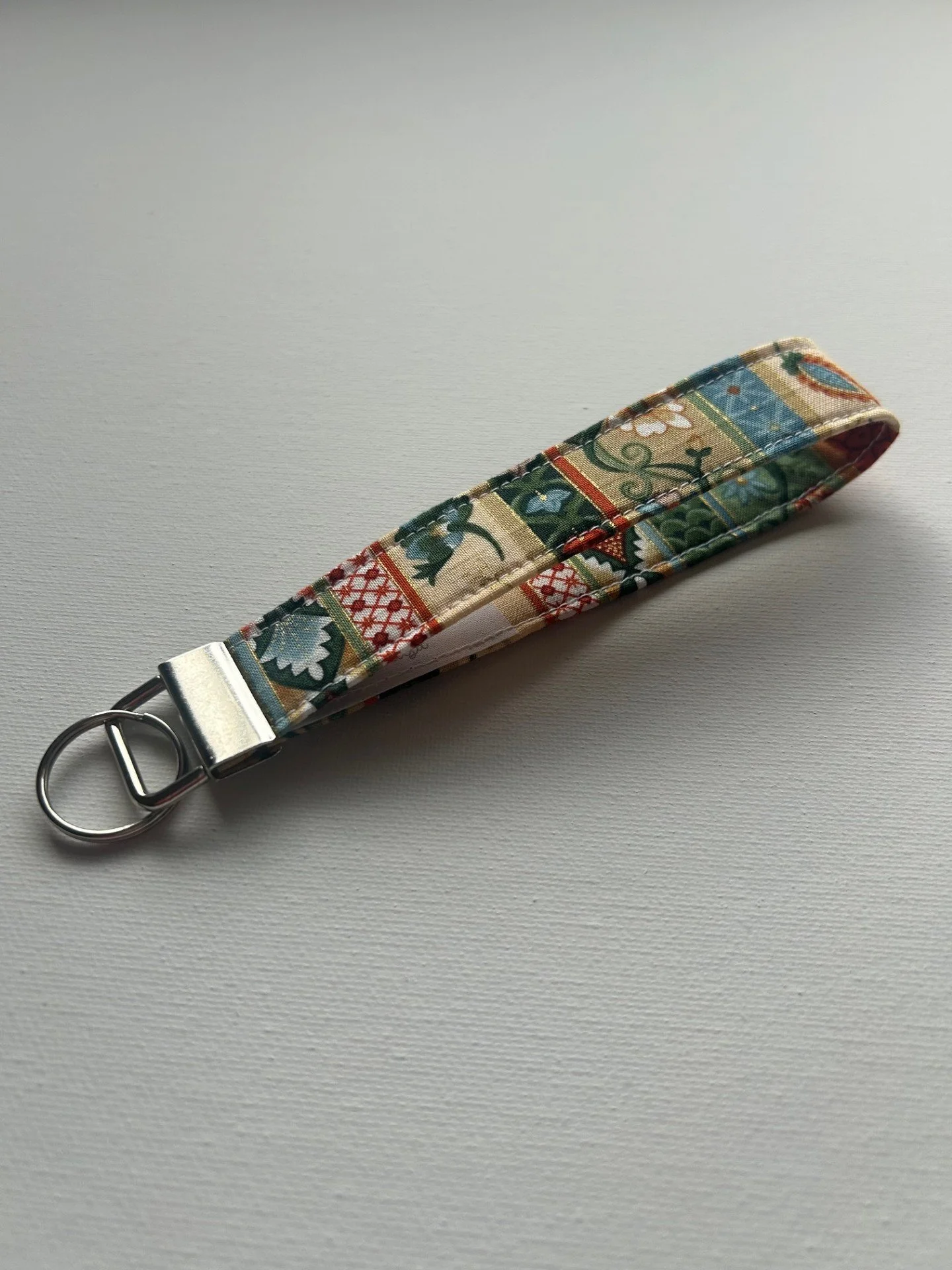 PRODUCT - Wristlet - Autumn Stripes.jpg