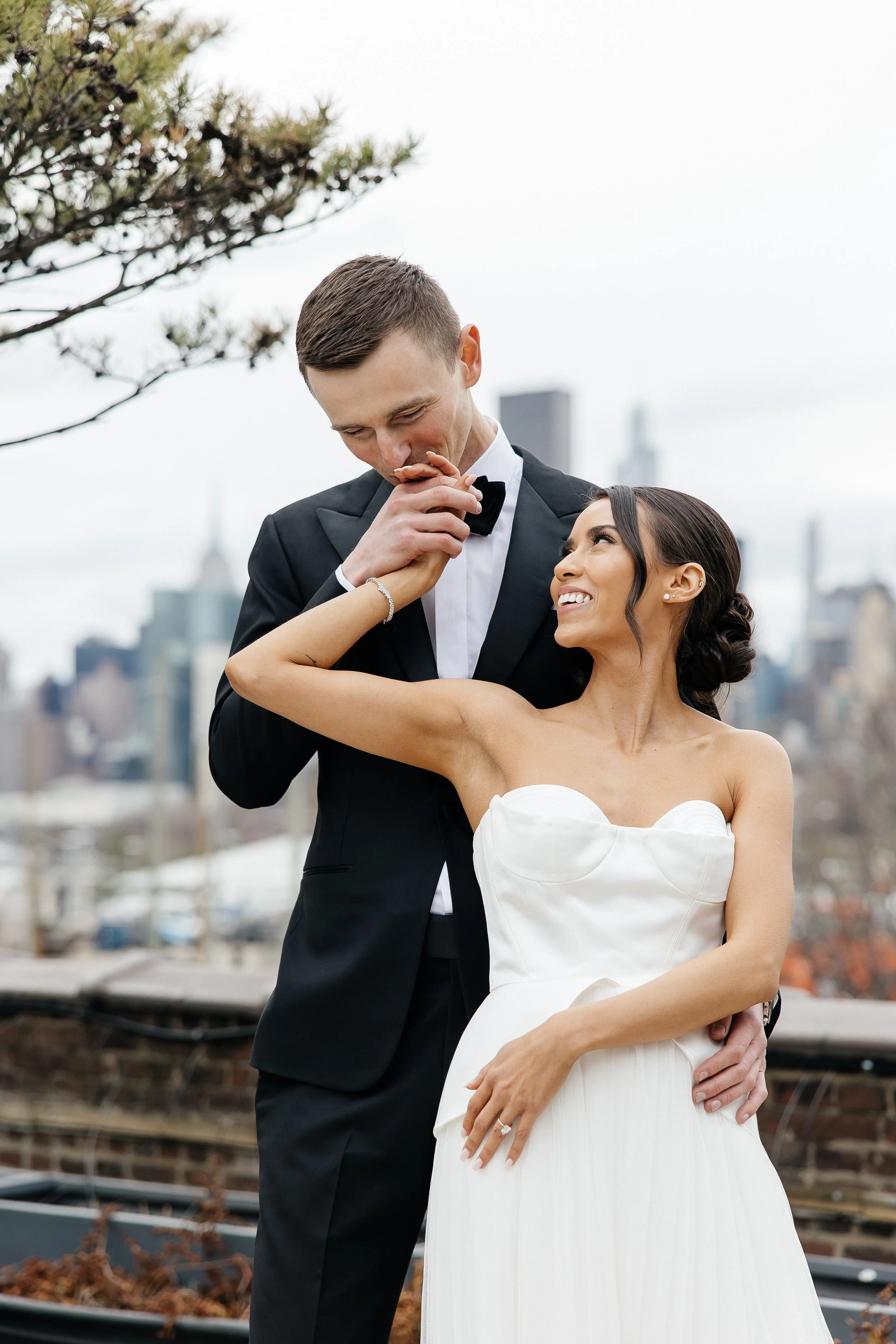 editorial-romantic-monochrome-wedding-foundry-nyc-870.jpg