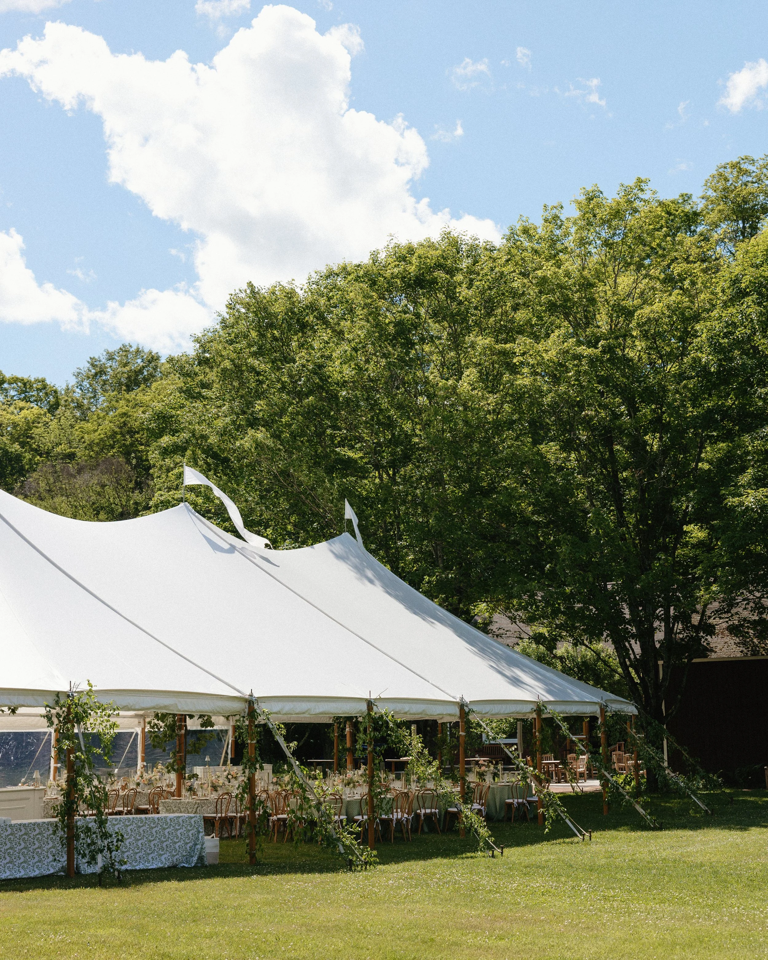 catskills-garden-party-wedding-beaverkill-valley-inn-2750.jpg