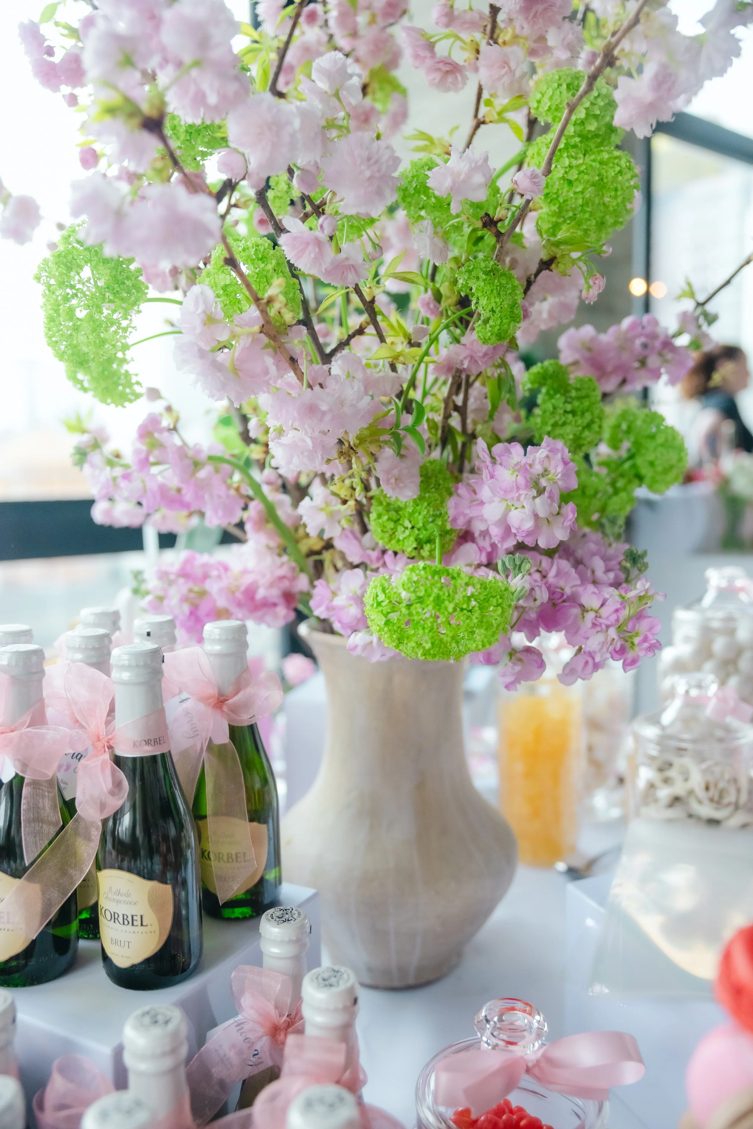 petals-prosecco-pearls-sip-and-see-daintree-hotel-hendricks-nyc_0030.jpg