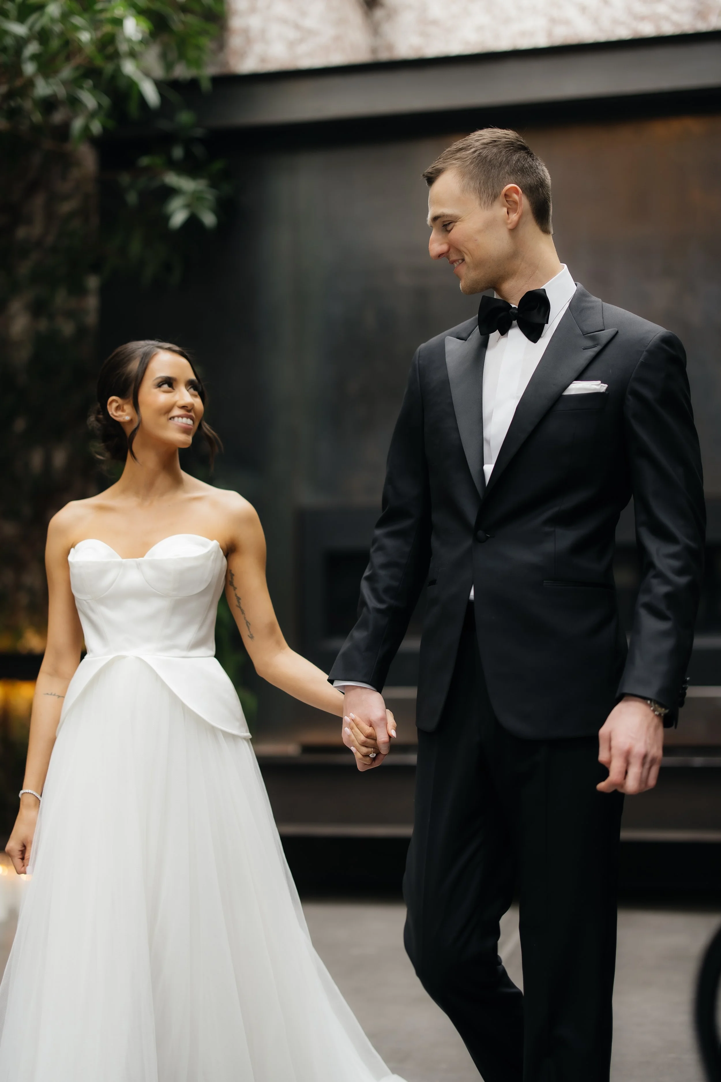 editorial-romantic-monochrome-wedding-foundry-nyc-2788.jpg