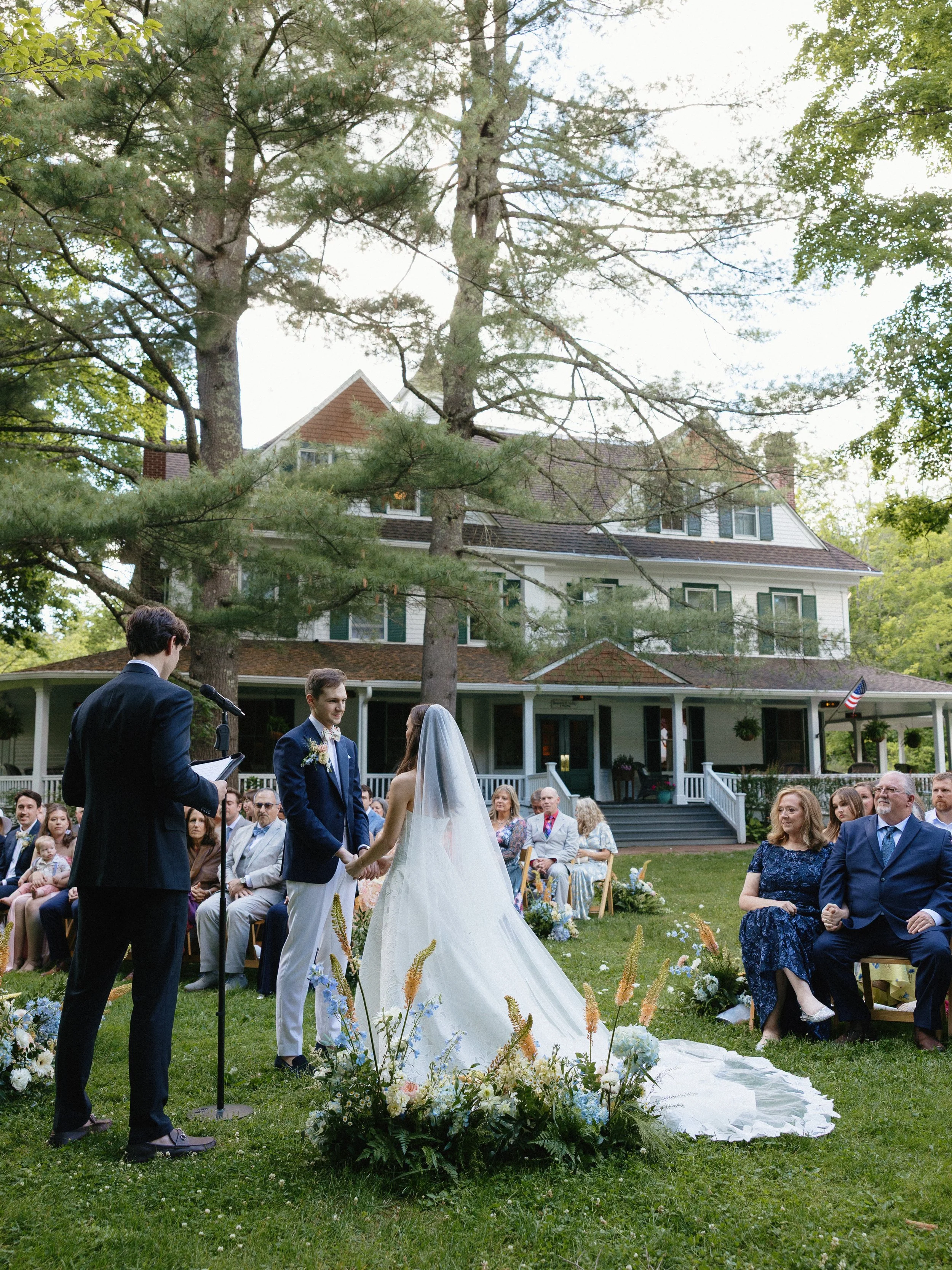 catskills-garden-wedding-beaverkill-valley-inn-3037.jpg
