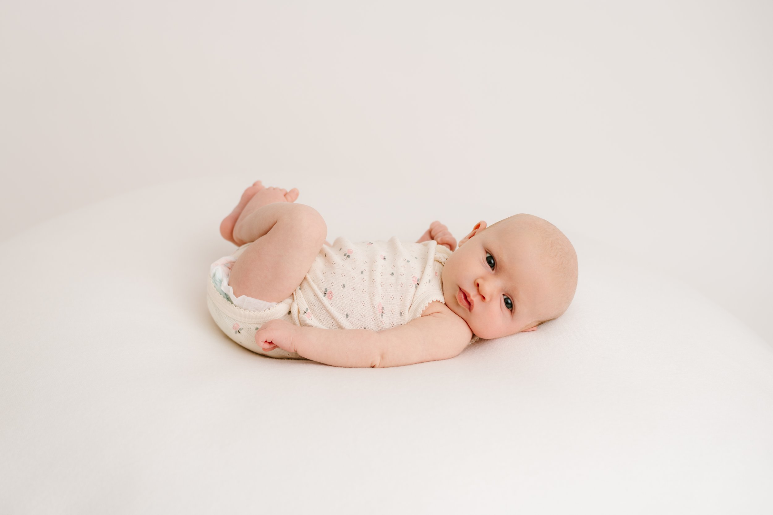 Jess - Newborn13.jpg
