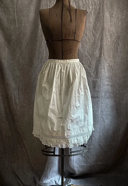 Antique Edwardian White Cotton Lace Skirt - Early 1900's