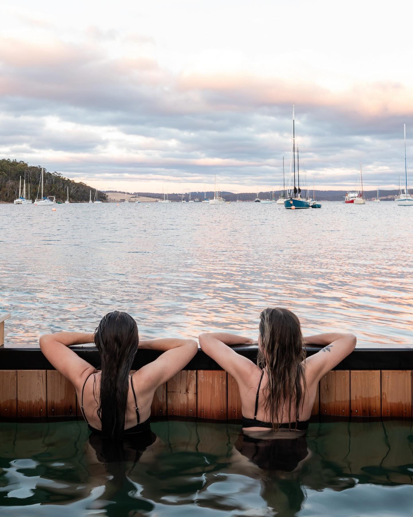 We had an amazing opening weekend, and couldn&rsquo;t have asked for a better bunch of people to share the sauna boat with 🖤

Dolphins, Aurora Australis, laughs, cold plunges and steam made up the most memorable weekend. We can&rsquo;t wait to do it