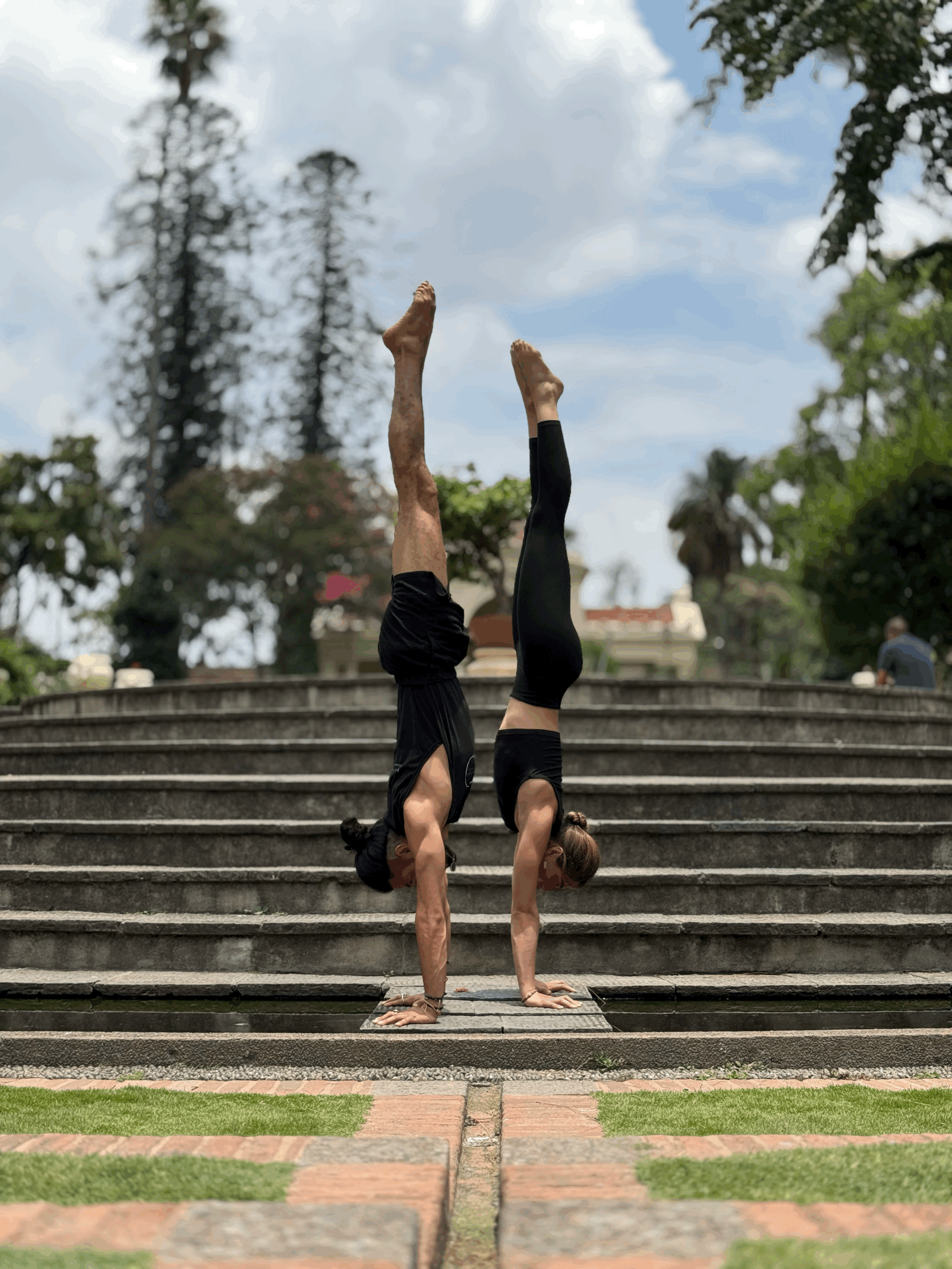 3-Day Yoga Drills & Handstands Workshop w/ Ella and Berny 