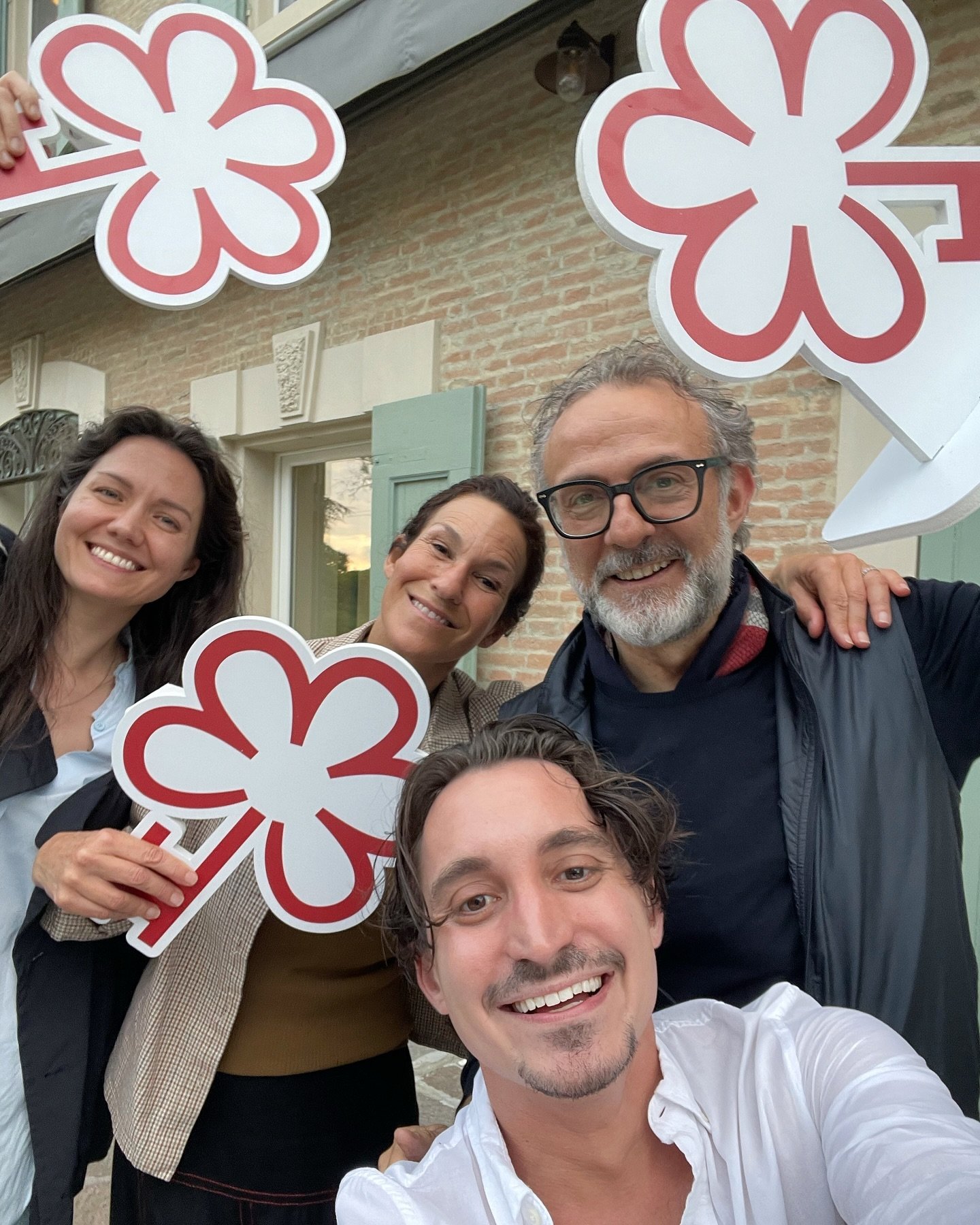 THREE MICHELIN KEYS FOR CASA MARIA LUIGIA!!!

Celebrating an unbelievable achievement as @casamarialuigia - the inimitable boutique hotel of chef @massimobottura and @laratgilmore - has been awarded Three Keys by the @michelinguide, an extraordinary 