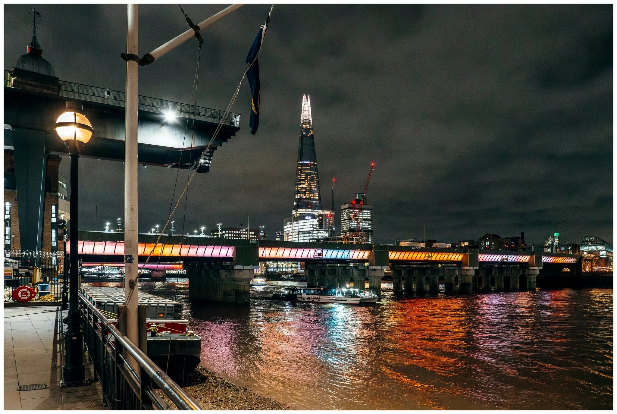 London was rather chilly last night #londonlife #londonlights #thames #shard #photofitt #fujifilm #blackandwhite