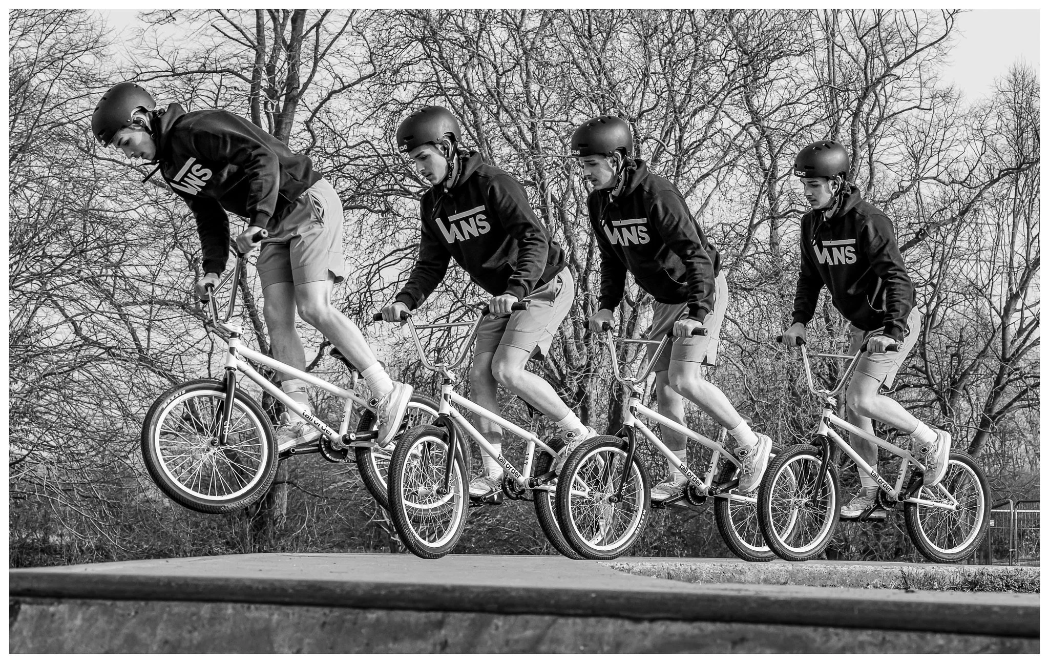 Some fun in the sun this afternoon with @bmx.mason1  #skatepark #northants #bmx #bmxmason1 #photofitt