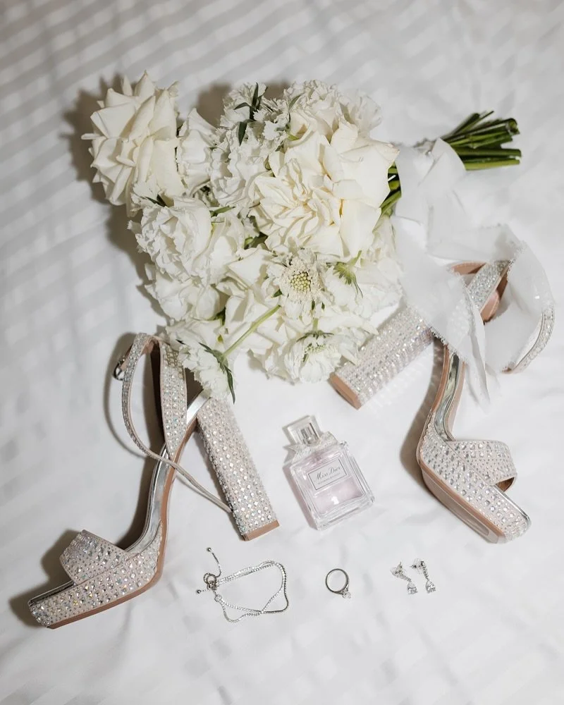 My favourite shots from Su & Ben’s wedding 🤍
Photography @annamurrayphoto 
Content creation @yourevent.bestie 
#wedding #weddingflowers #weddinginspo #sydneyweddings #deckhousewoolwich #2025bride #2026bride #sydneyweddingflorist #sydneyb