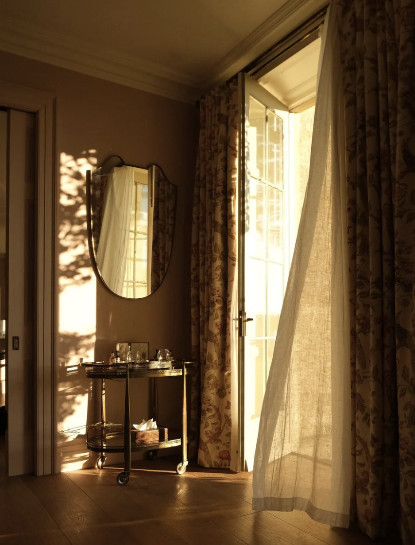 Book Your Dream Stay in a Few Taps