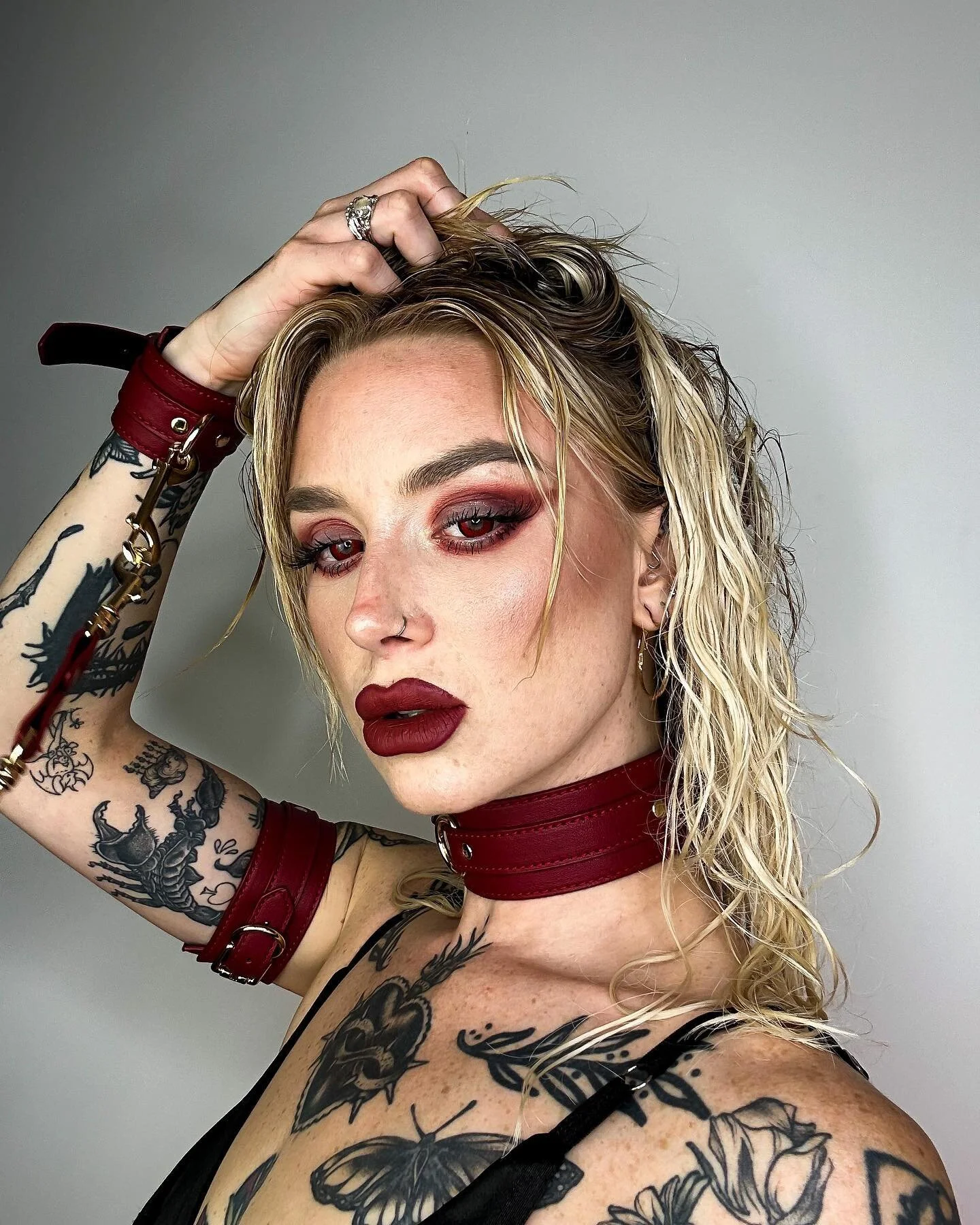 I wanna be in the sequel 😈🔪

#halloween23 #halloweenmakeup #halloweeninspo #devilcostume