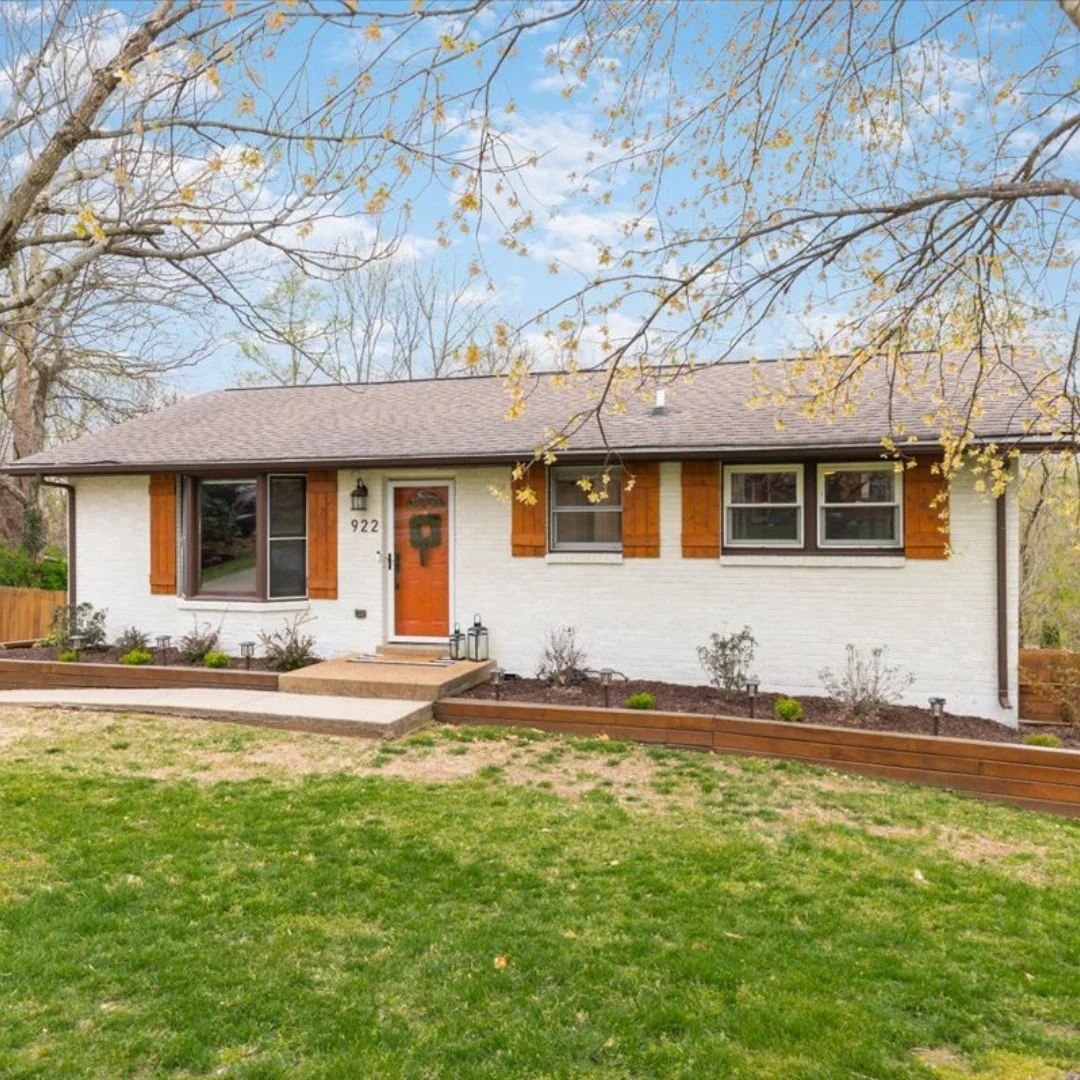 East Nashville...it's the one you've been waiting on. 

The one with the big yard 
The one with the basement 
The one with the ...&rdquo;Harry Potter" closet 🪄
The one with the fancy garage 
The one with the kitchen overlooking the backyard 
Th