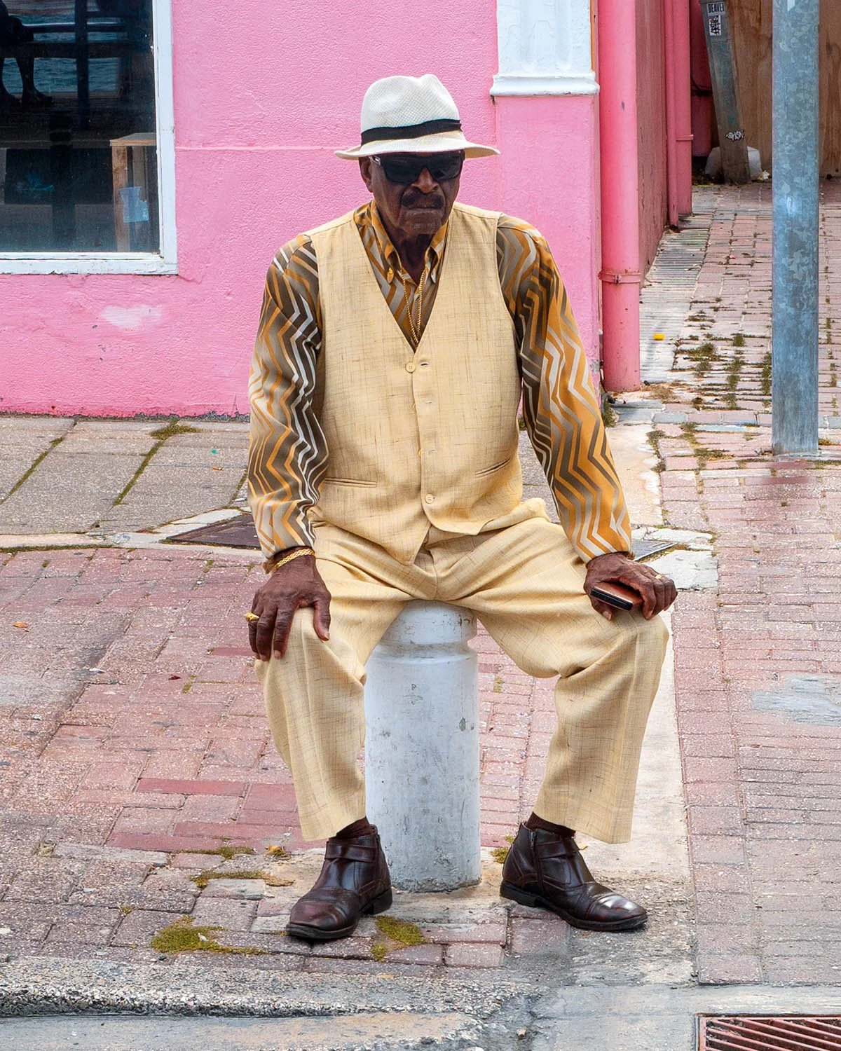 Local / Curaçao / 01-26