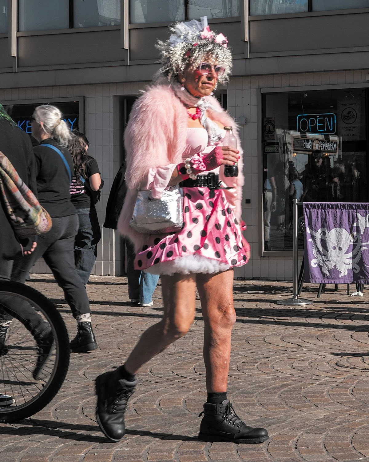 reb_pinkpunk.jpg