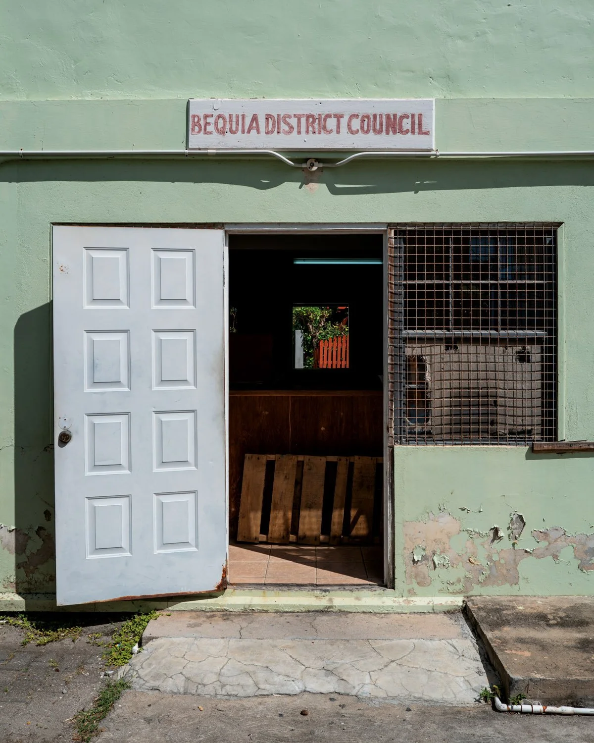 Council office / Bequia / 01-26