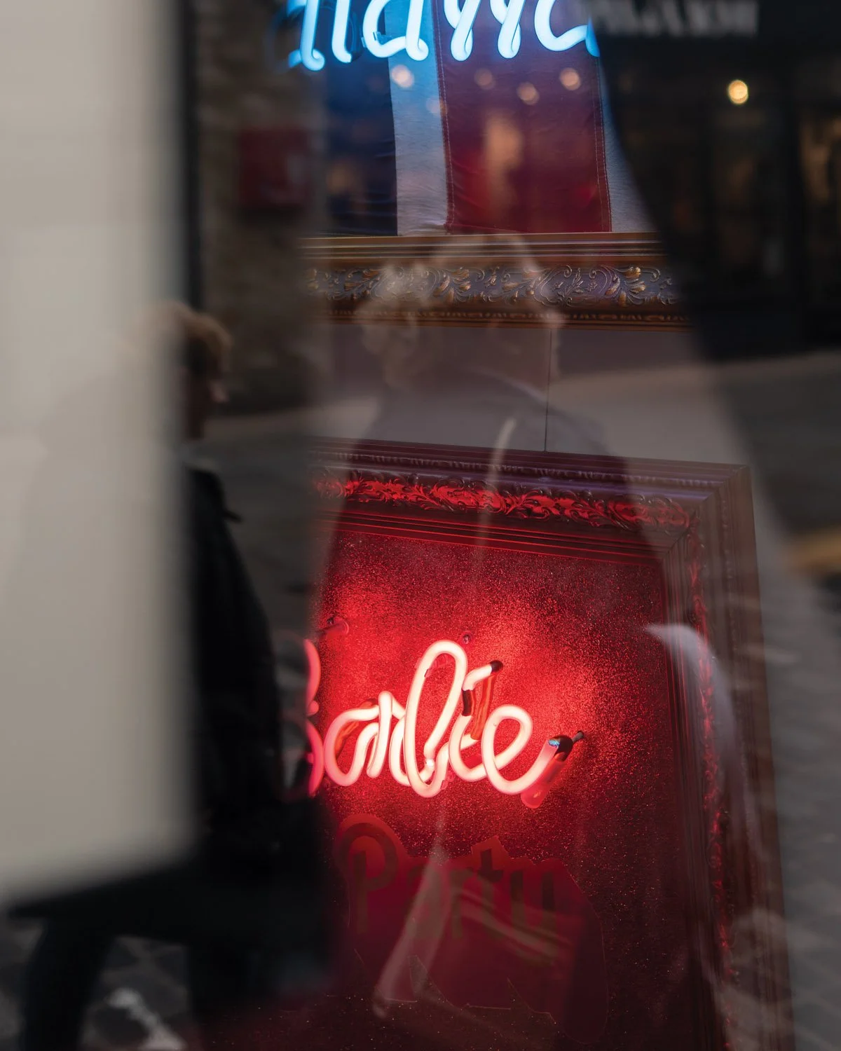 soho_barbieneon.jpg