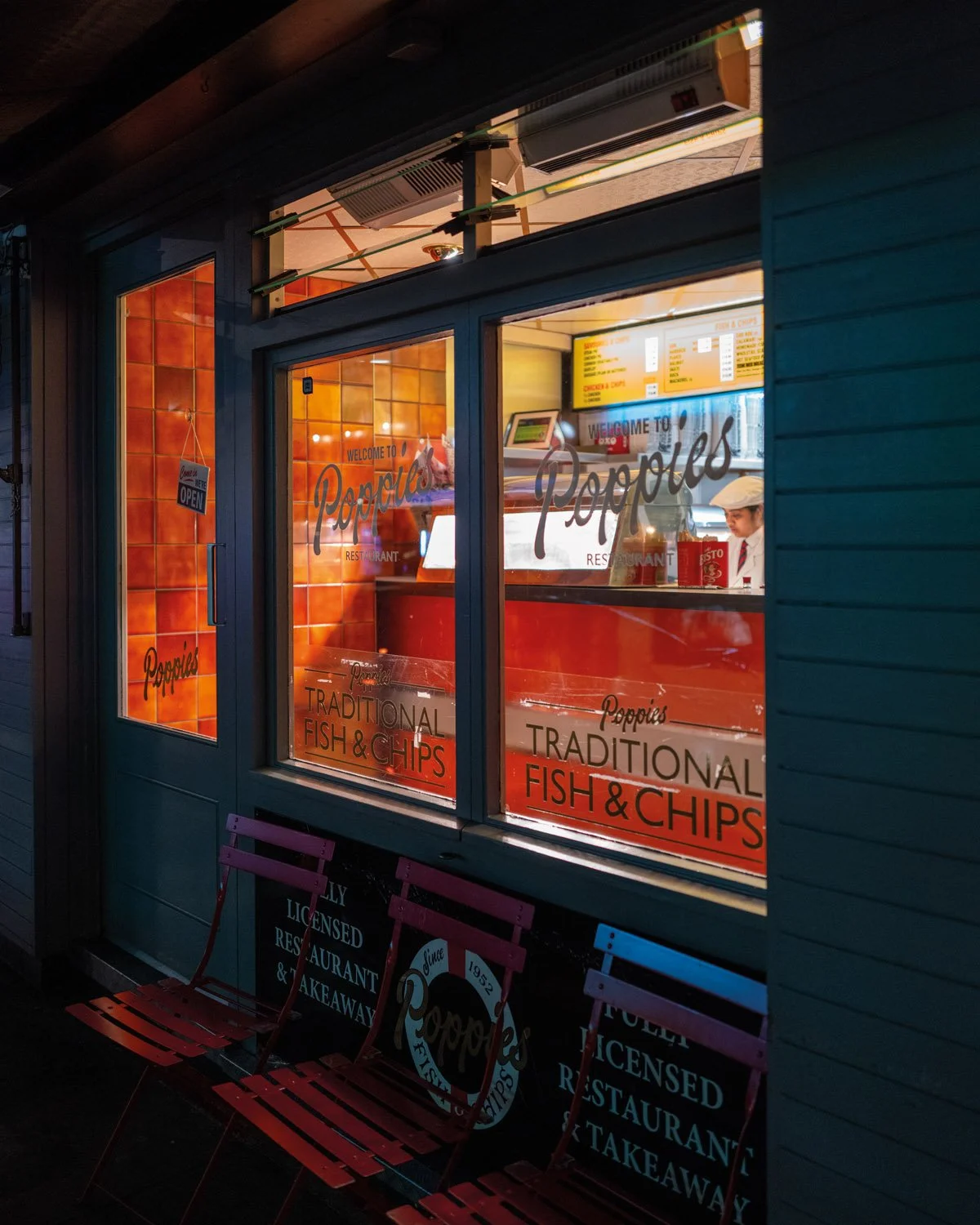 Poppies / Soho / 04-24