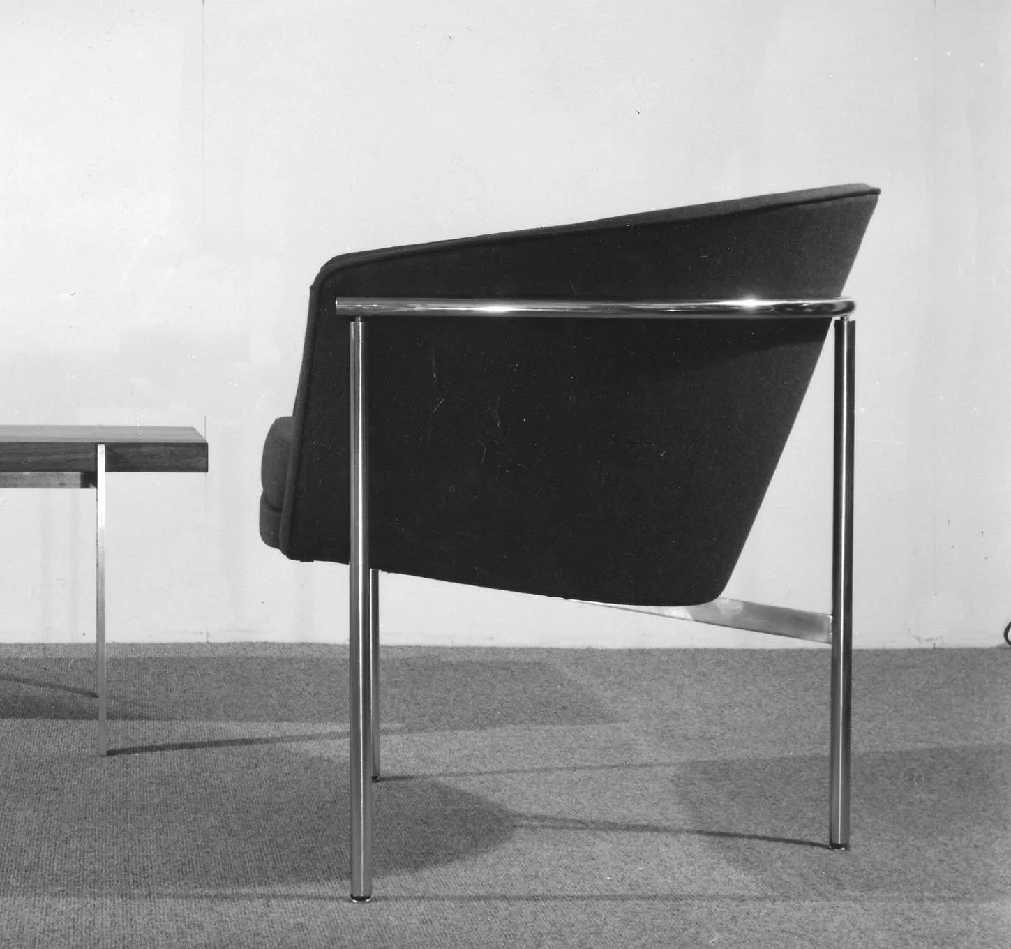 Tub chair, model 1148 (original design - note visible mortise and tenon frame detail), 1960