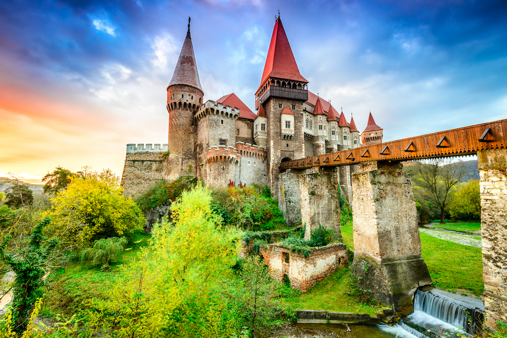 Romania Corvin Castle Small.png