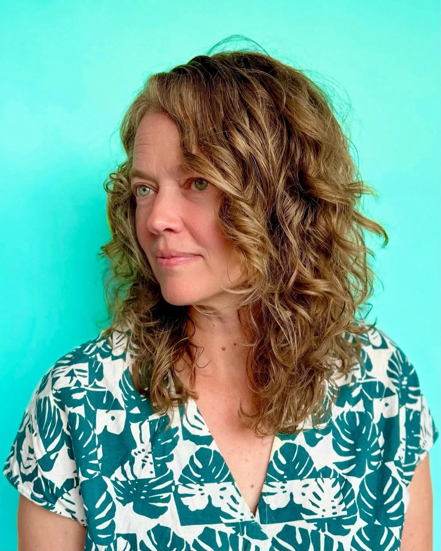 ⚡️Your natural texture should be celebrated and SHOWN OFF!  Beautiful haircut and style by Torrie @torriedoesmyhair 
⚡️Torrie used @cultandking jelly to bring out this beautiful clients texture! 
•
•
•
•
#massachusettshair #massa