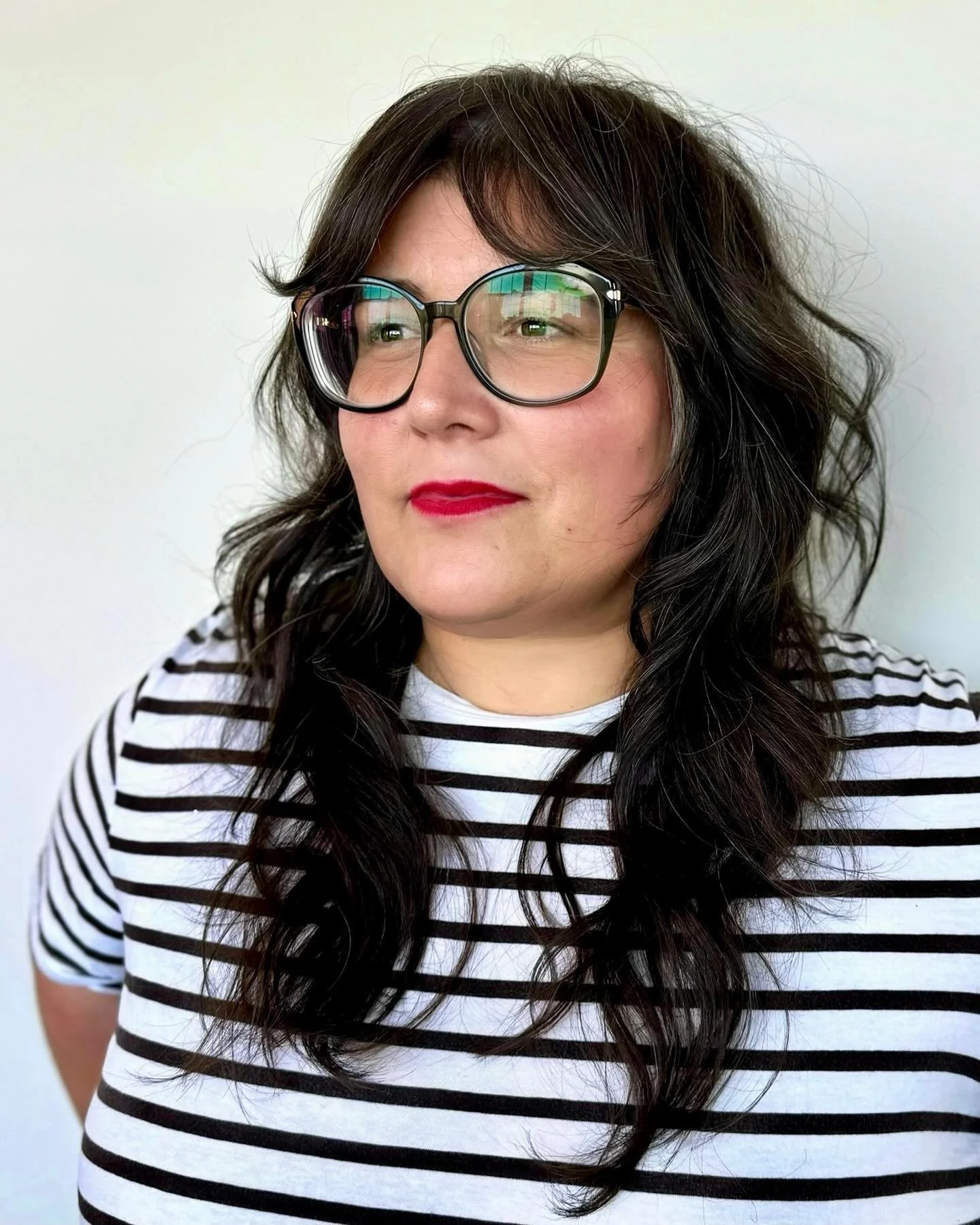 ⚡️It’s so humbling and amazing to have clients come see us from near and far!  This beautiful shape was created by the ever so talented, Torrie @torriedoesmyhair 
•
•
•
•
#massachusettshair #centralmasshairdresser #westborou