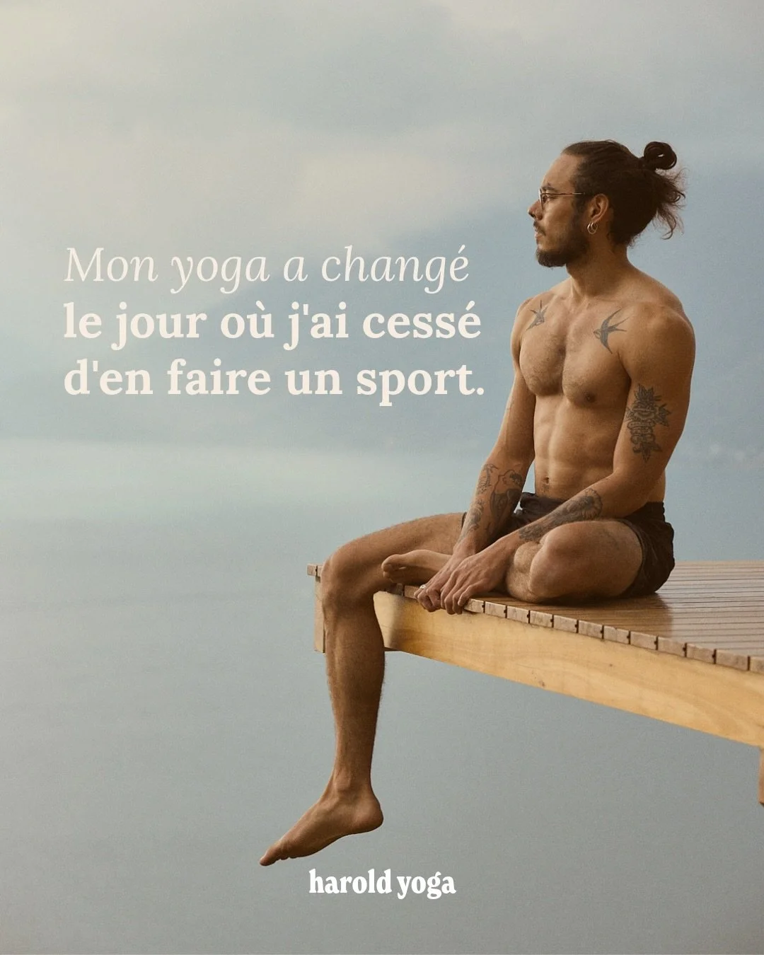 Pendant longtemps, j&rsquo;ai cherch&eacute; sur mon tapis un terrain de performance. 

Le handstand m&rsquo;impressionnait, alors je lui consacrais beaucoup de mon temps de pratiques quotidiennes, jusqu&rsquo;au jour o&ugrave; mon poignet m&rsquo;a 