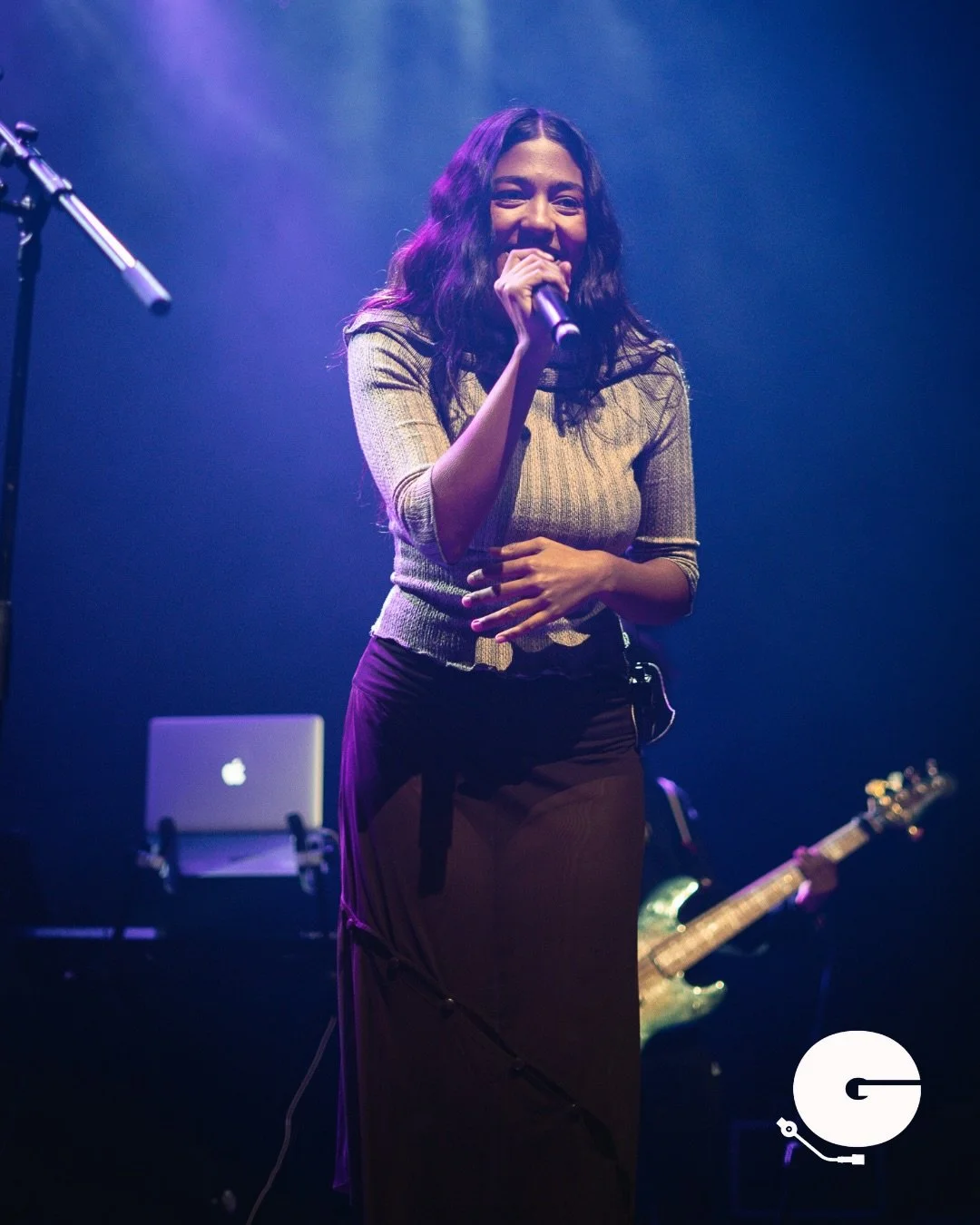 Hope Tala (@hopetala) live at Koko (@kokocamden) ★

Photography by @elektrakald for Groove Magazine
.
.
.
#hopetala #koko #kokolondon #livemusic #londonmusic #gigphotography #concertphotography #londonnights #rnb #neosoul #altpop #ukmusic #musicwrite