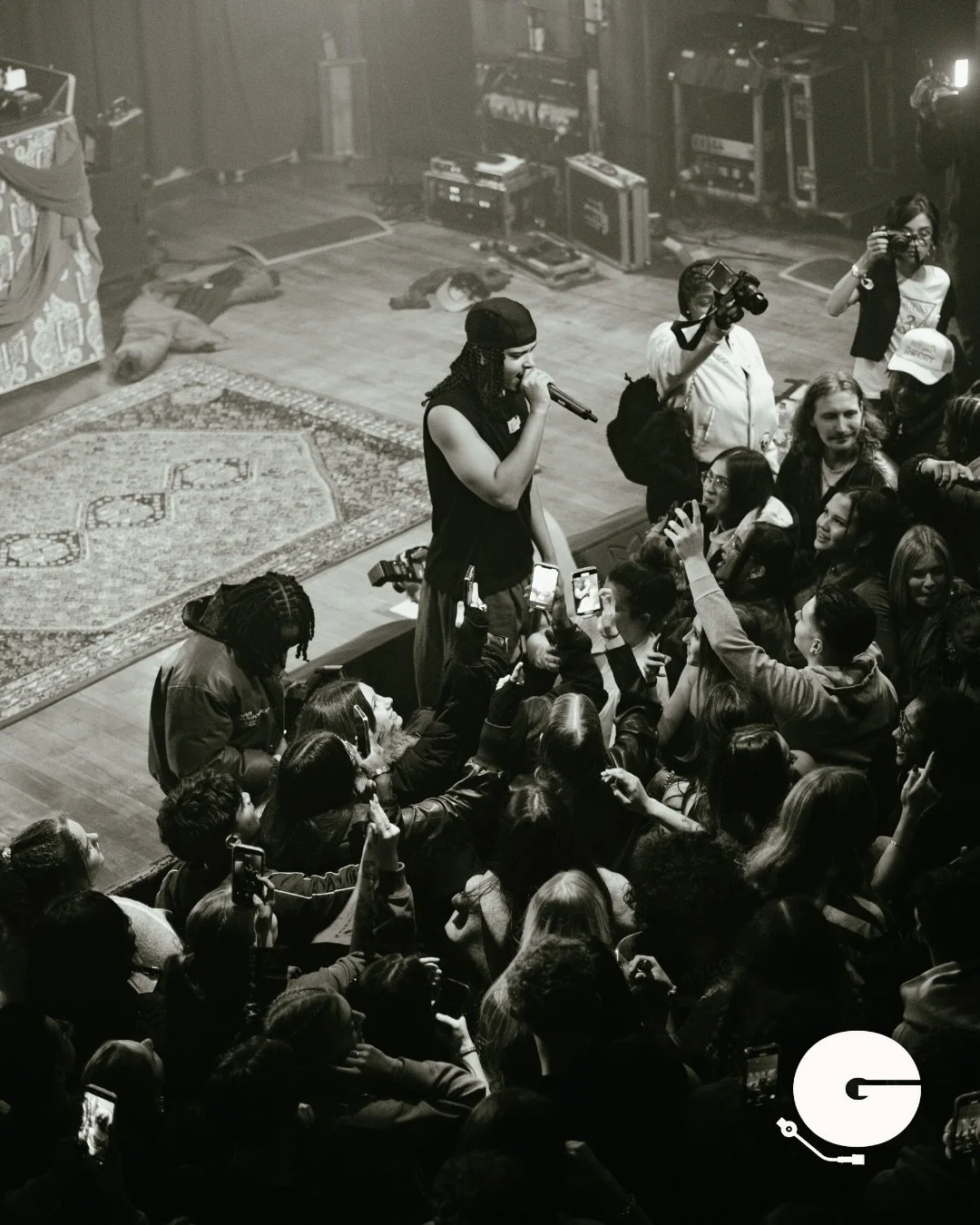 There&rsquo;s a stereotype that London crowds don&rsquo;t move at shows. Strandz (@officialstrandz) made it his mission to prove that wrong.

&ldquo;This ain&rsquo;t just your regular show, this is an experience and we want you to fall in love with y