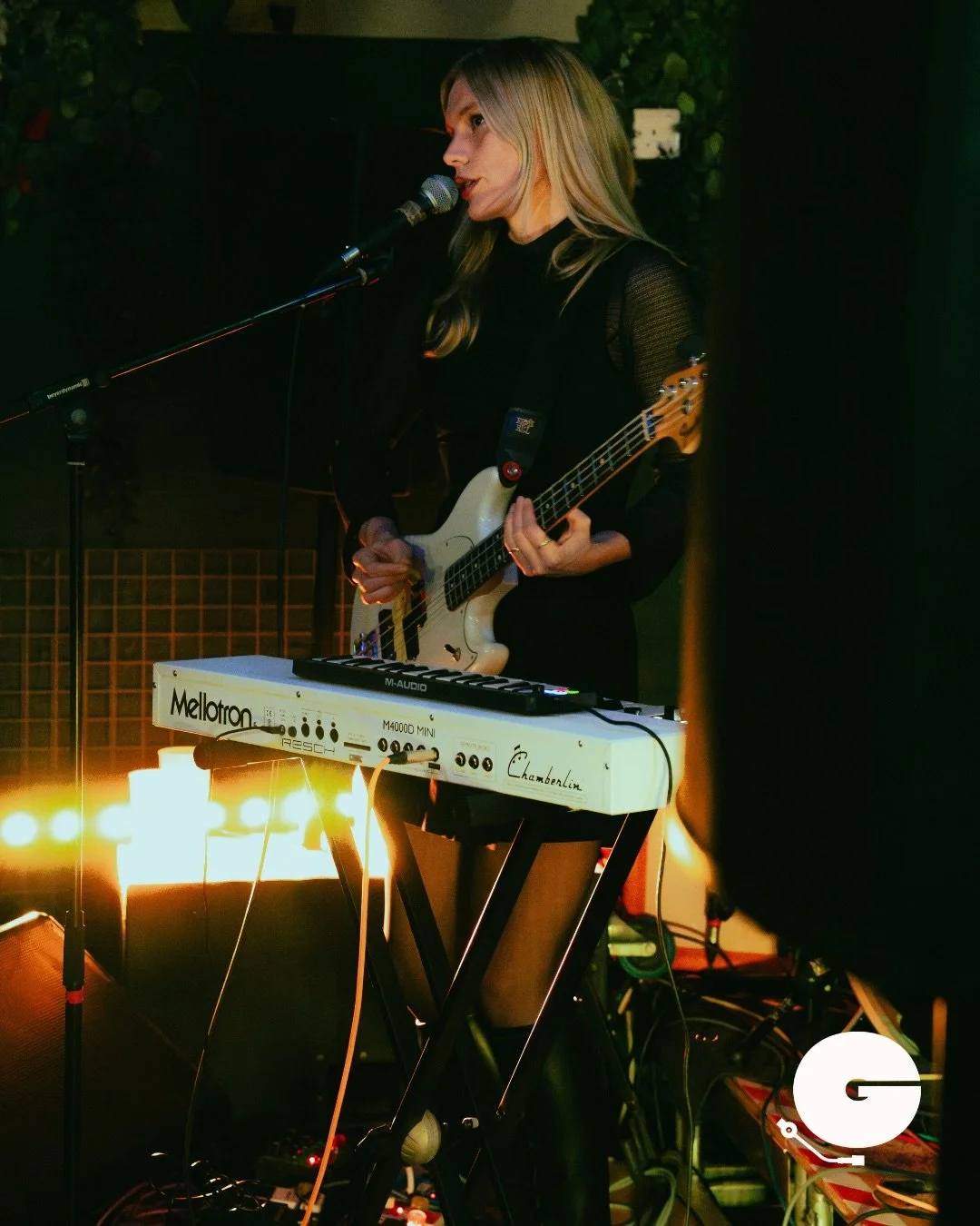 We caught Alice Costelloe (@alicecostelloe) live at Sidney &amp; Matilda in Sheffield and got the chance to sit down with her for a chat about her debut album Move On With The Year, the creative process behind it and what&rsquo;s next. Link in bio fo