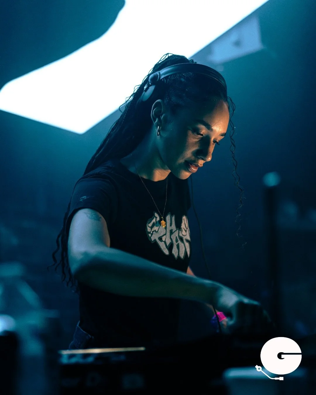 Saidah (@saidah.world) live at The Warehouse (@thewarehouseleeds) ★

📸: @eliserichards_photography 
.
.
.
#saidah #livemusic #dj #musicphotography #thewarehouseleeds