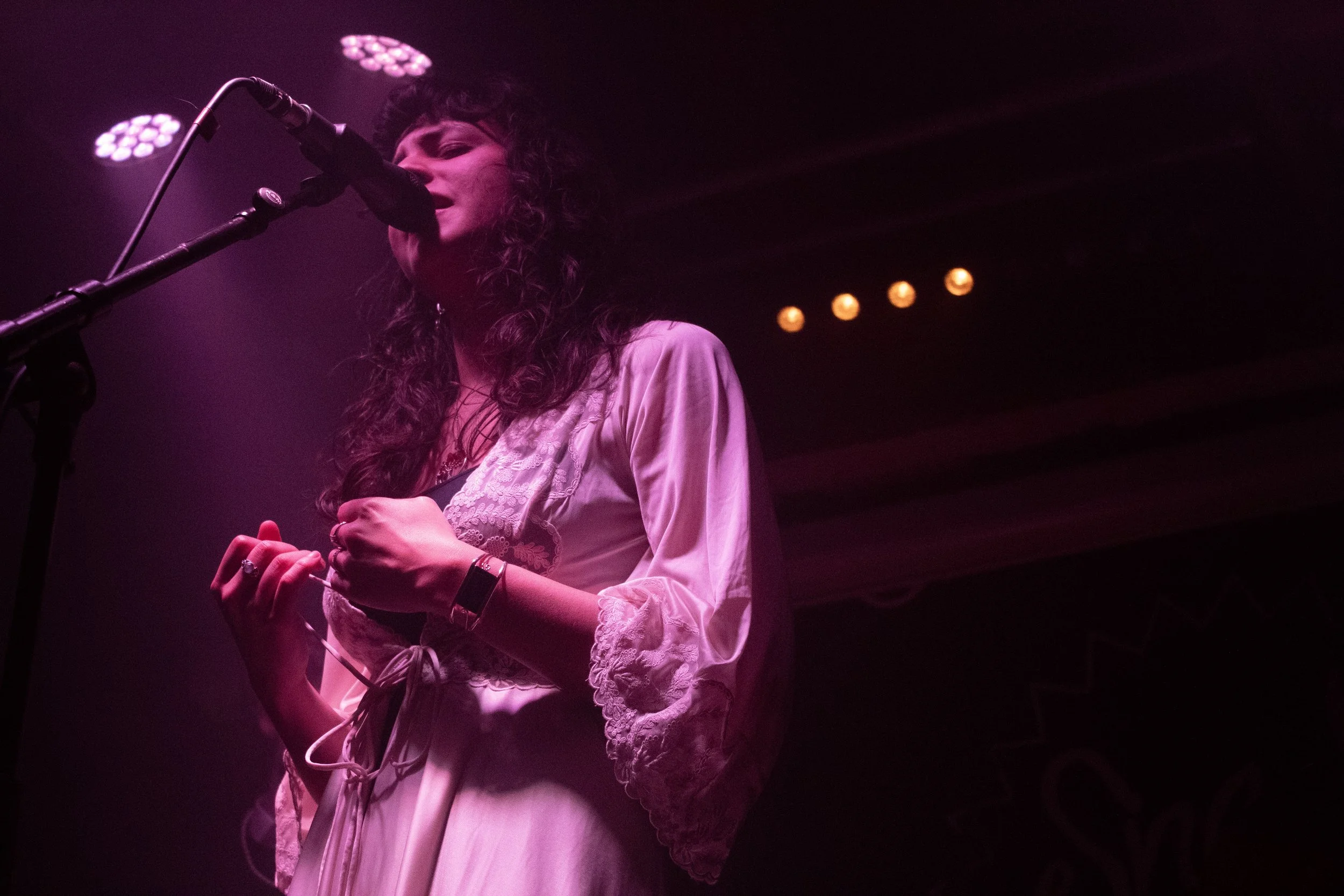 Rhiannon Minto Brings Folk Intimacy to Sneaky Pete’s Debut