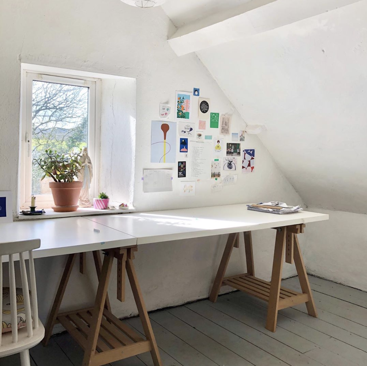 Design Work: ar ais arís