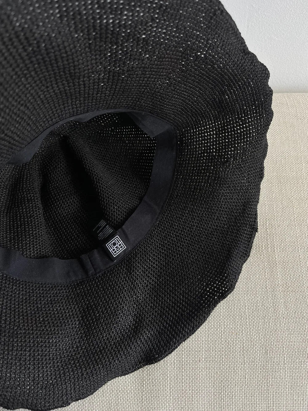 TOTEME PAPER STRAW HAT — UNTITLED VINTAGE