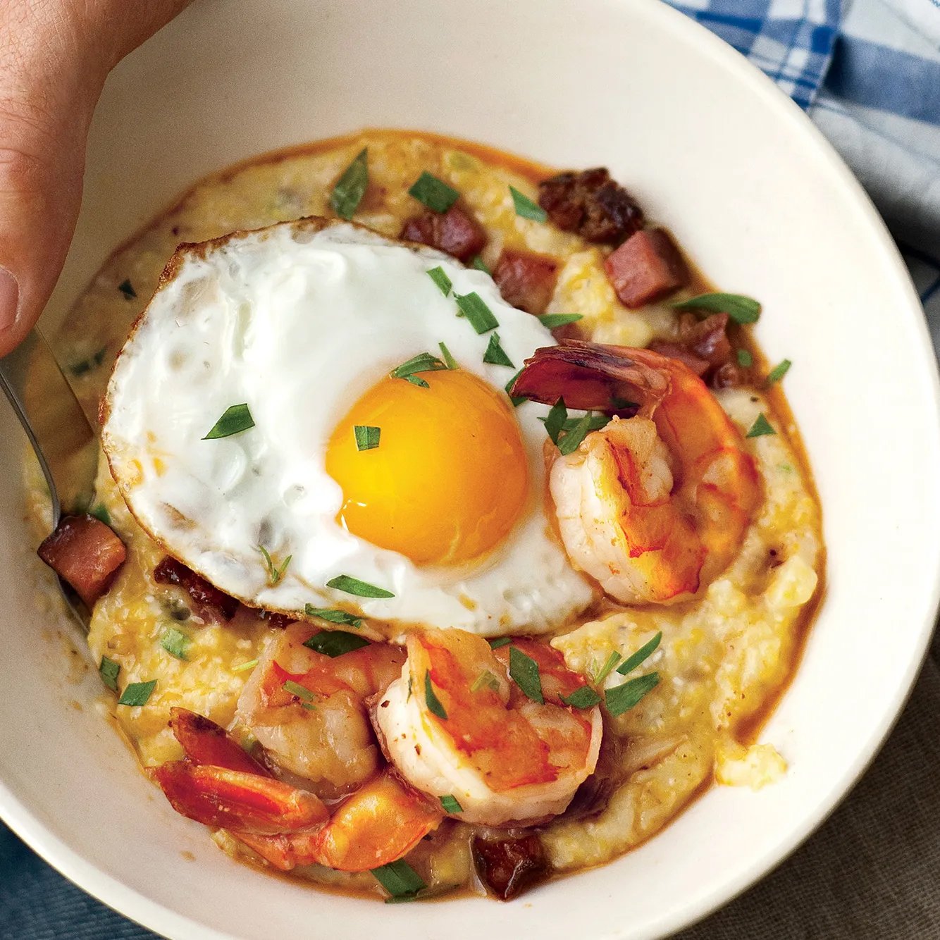 shrimp-grits_6x4.jpg