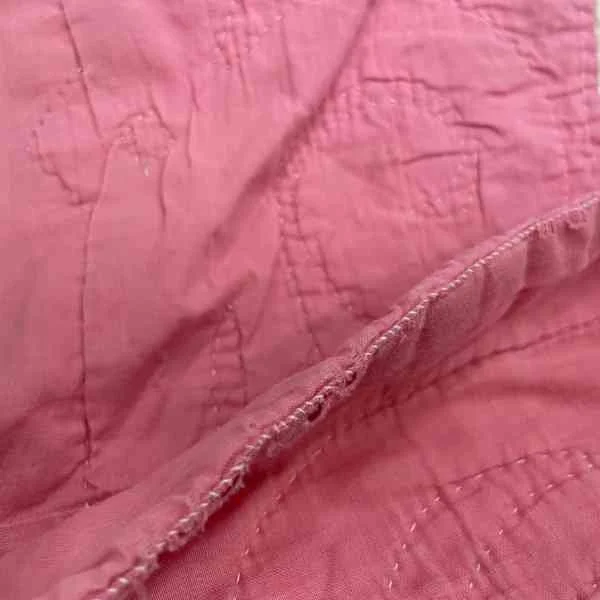 Close up of the knife-edge binding technique