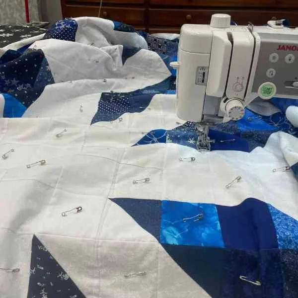 Quilting the 100 Day Snowflake Quilt
