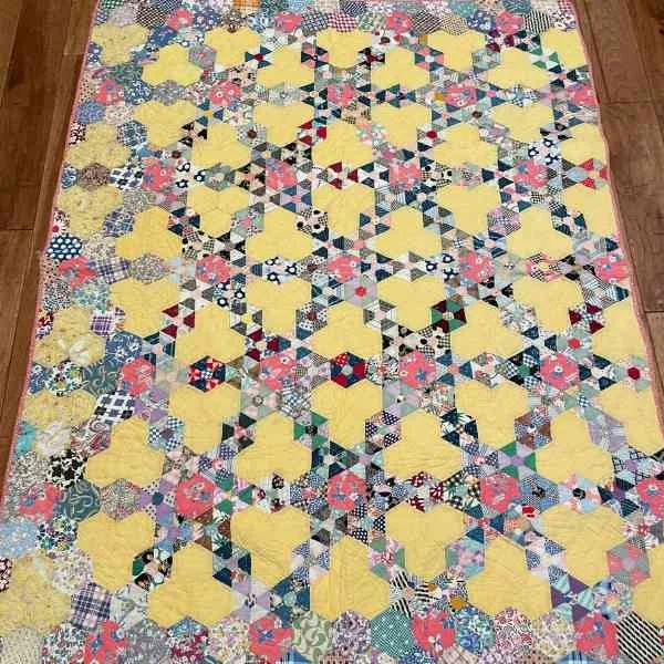 Full Hexagon Star Quilt.jpg