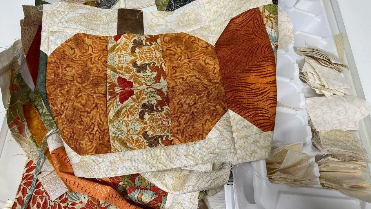 Pumpkin Kisses project block