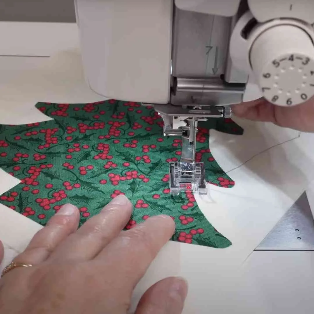 Sew around the Applique