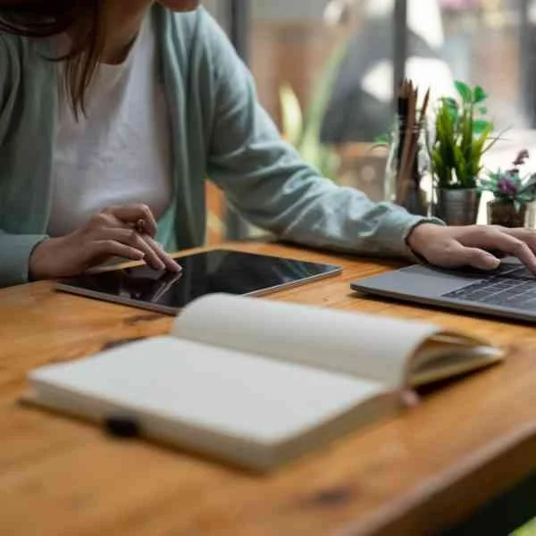 Woman Make a Plan on a tablet device