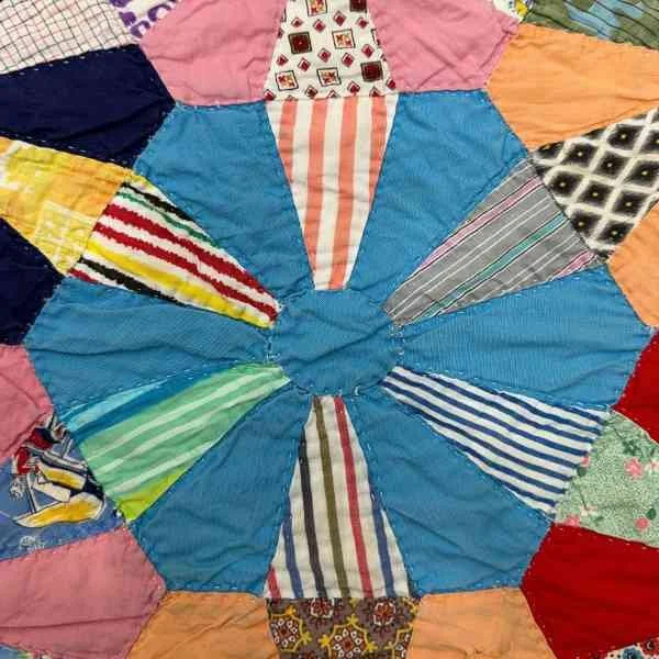 Close up of the quilt to show the quilting