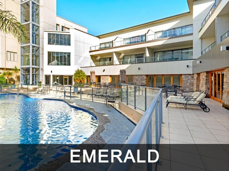 Square1 - Emerald.jpg