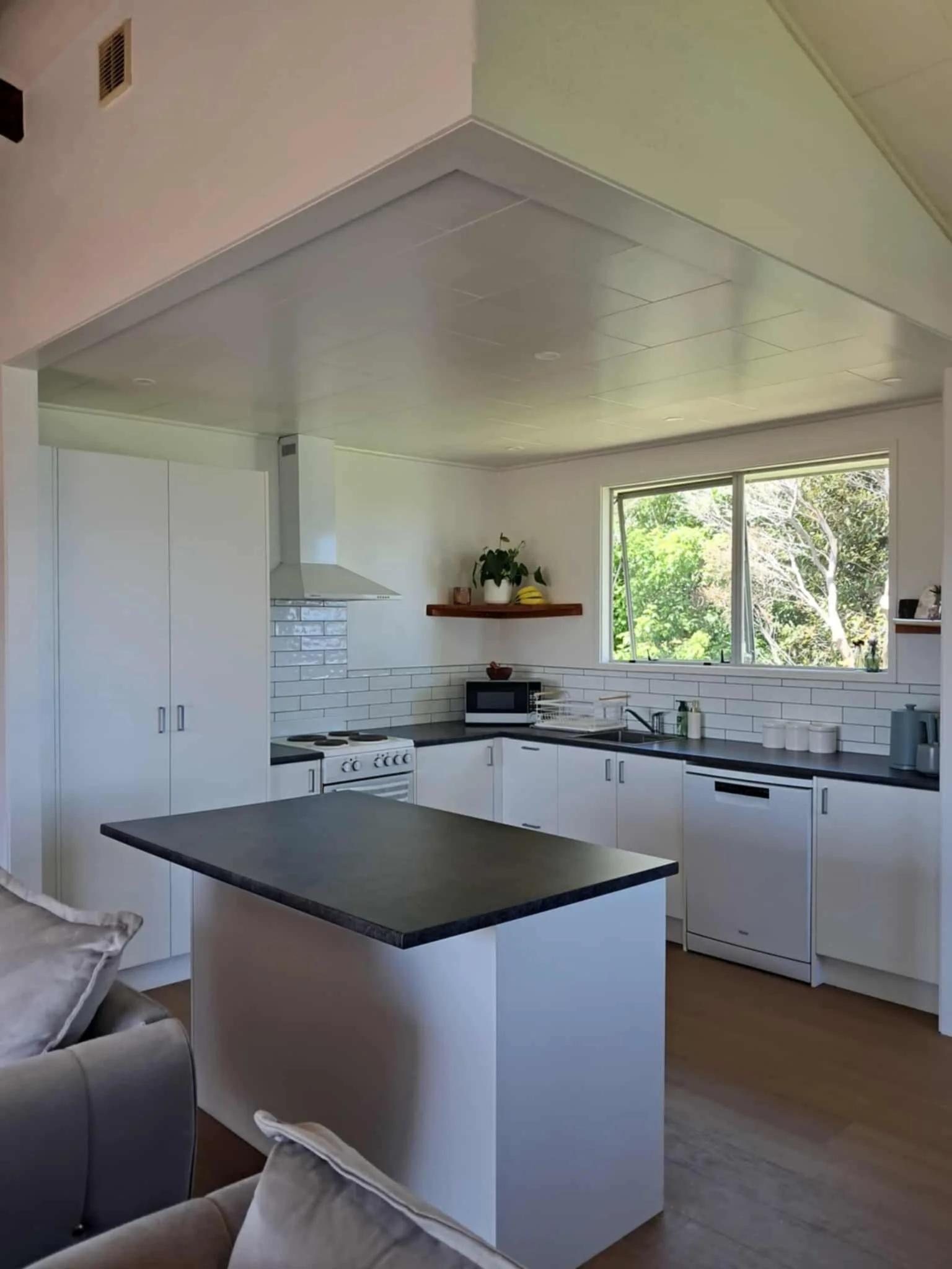 Comfortable rental house accommodation for Rhythm & Vines R&V Gisborne.
