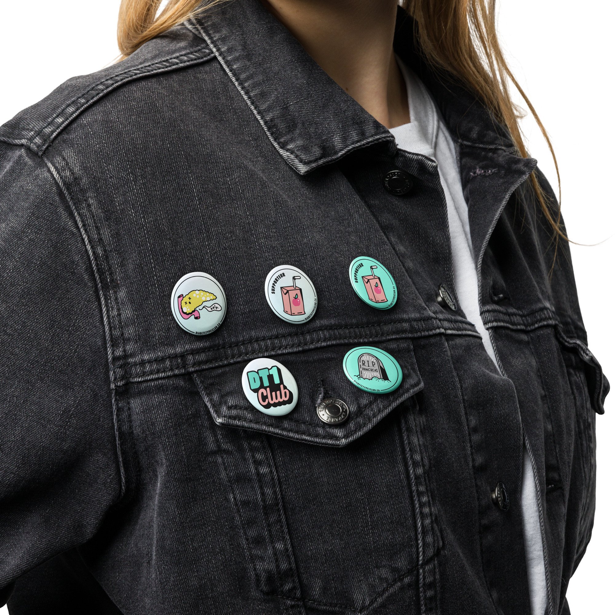 set-of-pin-buttons-white-1.25-front-66660c5d0d271.jpg